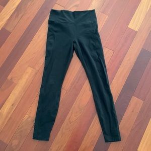Fabletics oasis high waisted pocket leggings